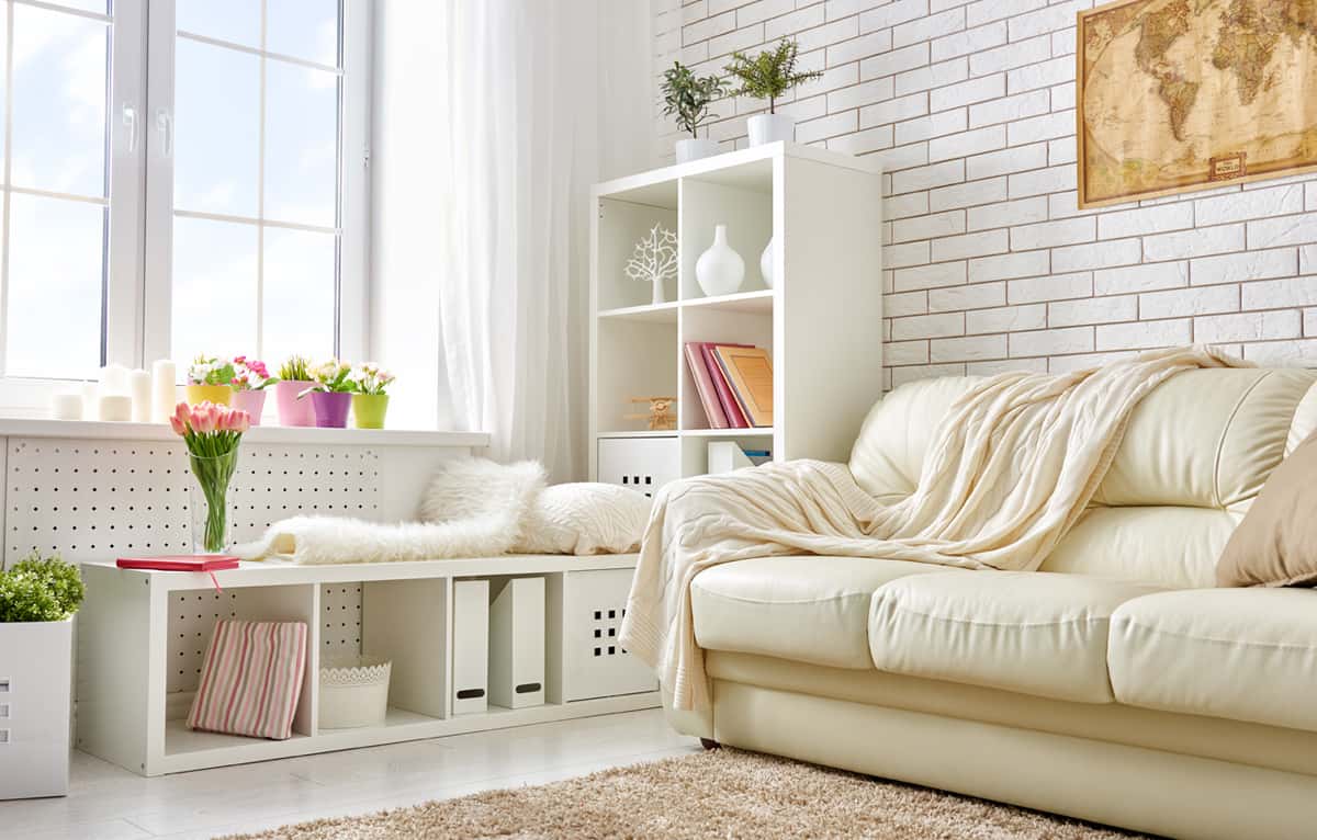 7 Tips on How to Maintain Upholstered Sofas and Chairs
